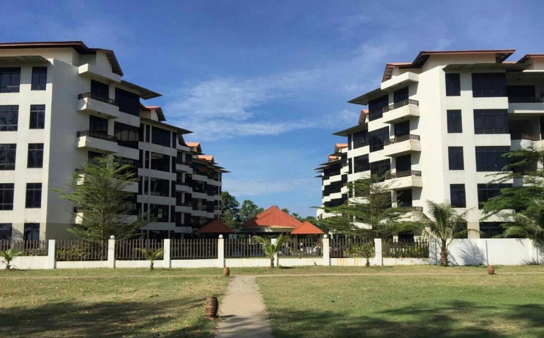 Samsuria Beach Resort&Residence Cherating Exterior foto