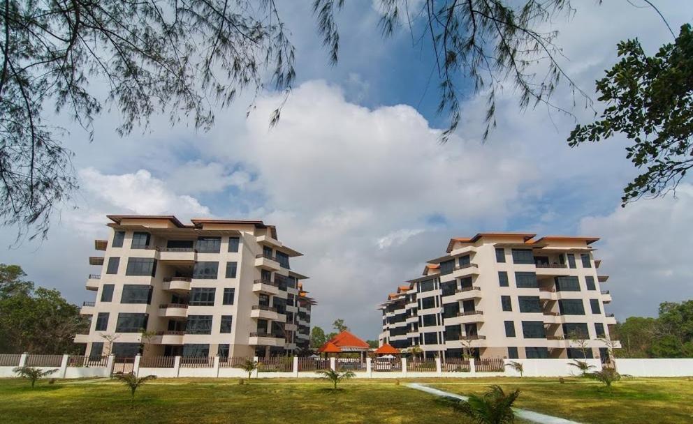 Samsuria Beach Resort&Residence Cherating Exterior foto